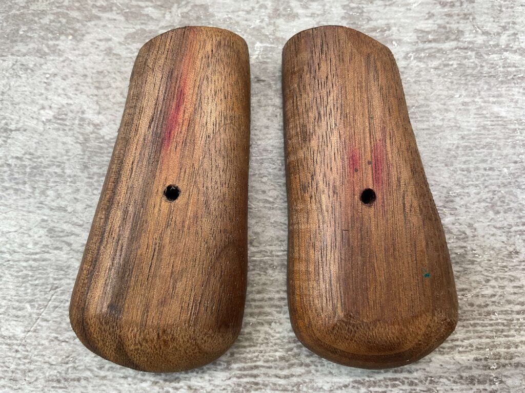 MAUSER C96 BROOMHANDLE WOODEN GRIPS, REPRO, NO SCREW