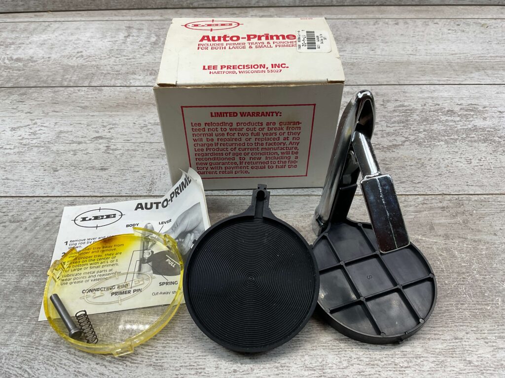 LEE AUTO-PRIMER FOR BOTH SMALL & LARGE PRIMERS