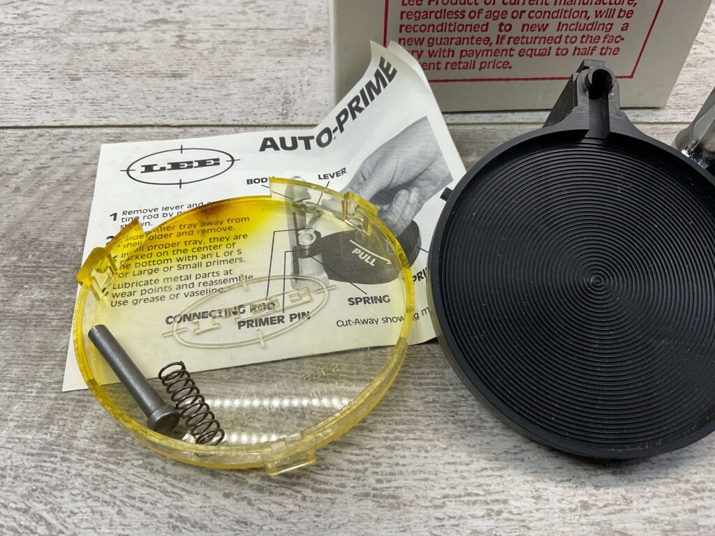 LEE AUTO-PRIMER FOR BOTH SMALL & LARGE PRIMERS