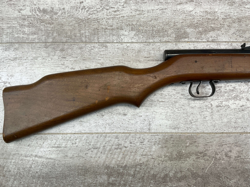 SEARS J.C. HIGGINS MODEL 126.102940 .22 CAL AIR RIFLE, VINTAGE #5-08567-BDH