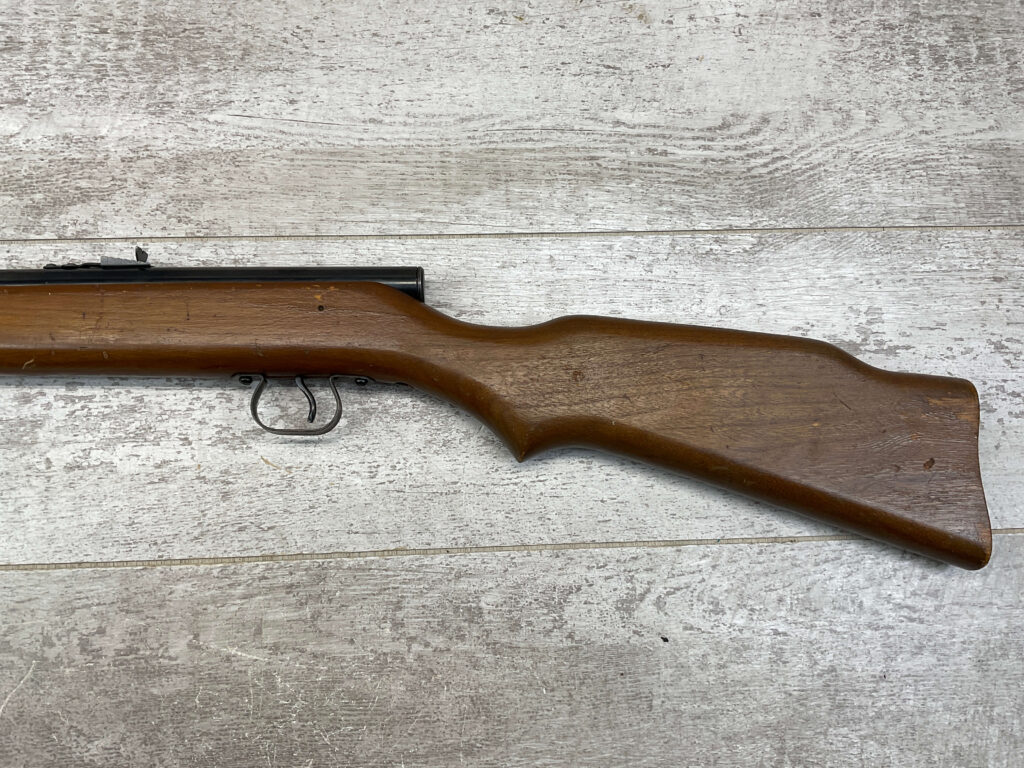 SEARS J.C. HIGGINS MODEL 126.102940 .22 CAL AIR RIFLE, VINTAGE #5-08567-BDH