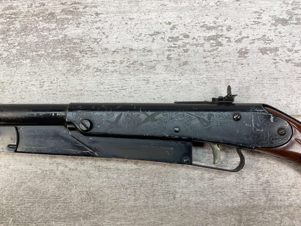 DAISY MODEL NO. 25 ENGRAVED PUMP AIR RIFLE, VINTAGE, PARTS GUN #5-08052-PF