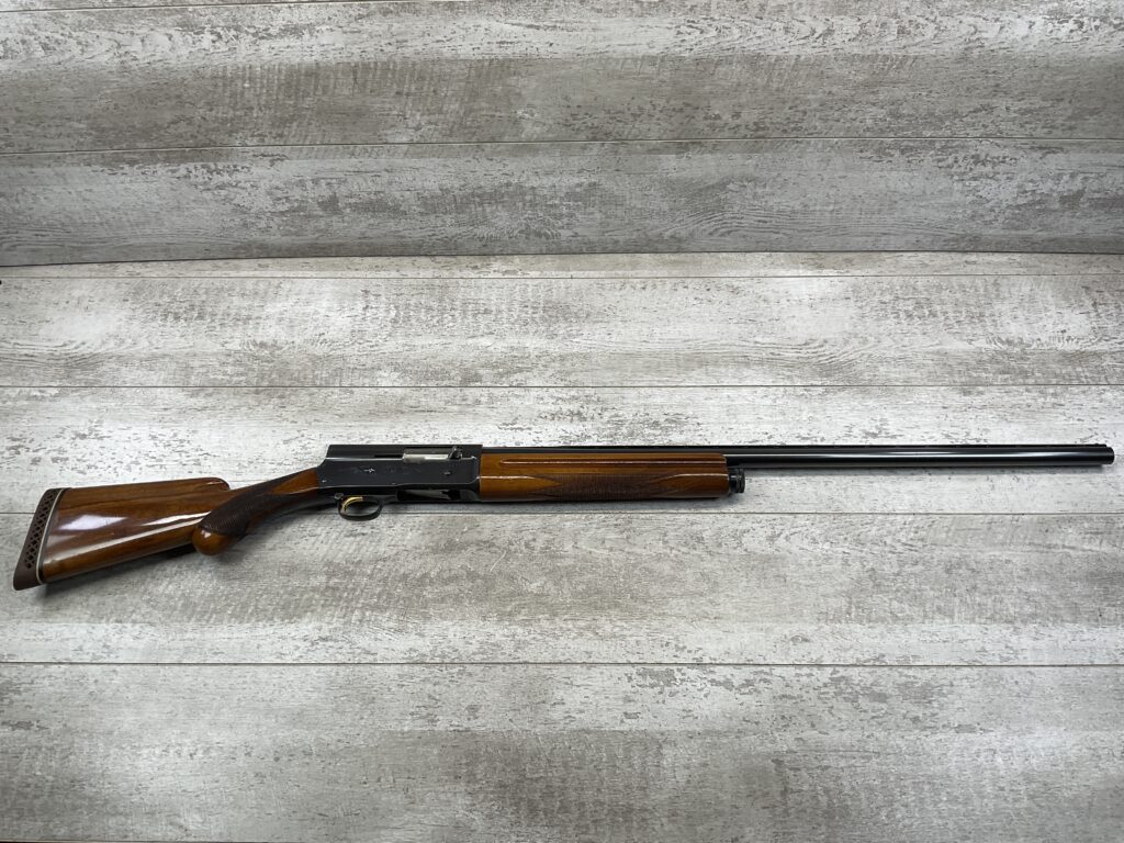 BROWNING LIGHT TWELVE A5 12GA SEMI AUTO SHOTGUN #5-08917