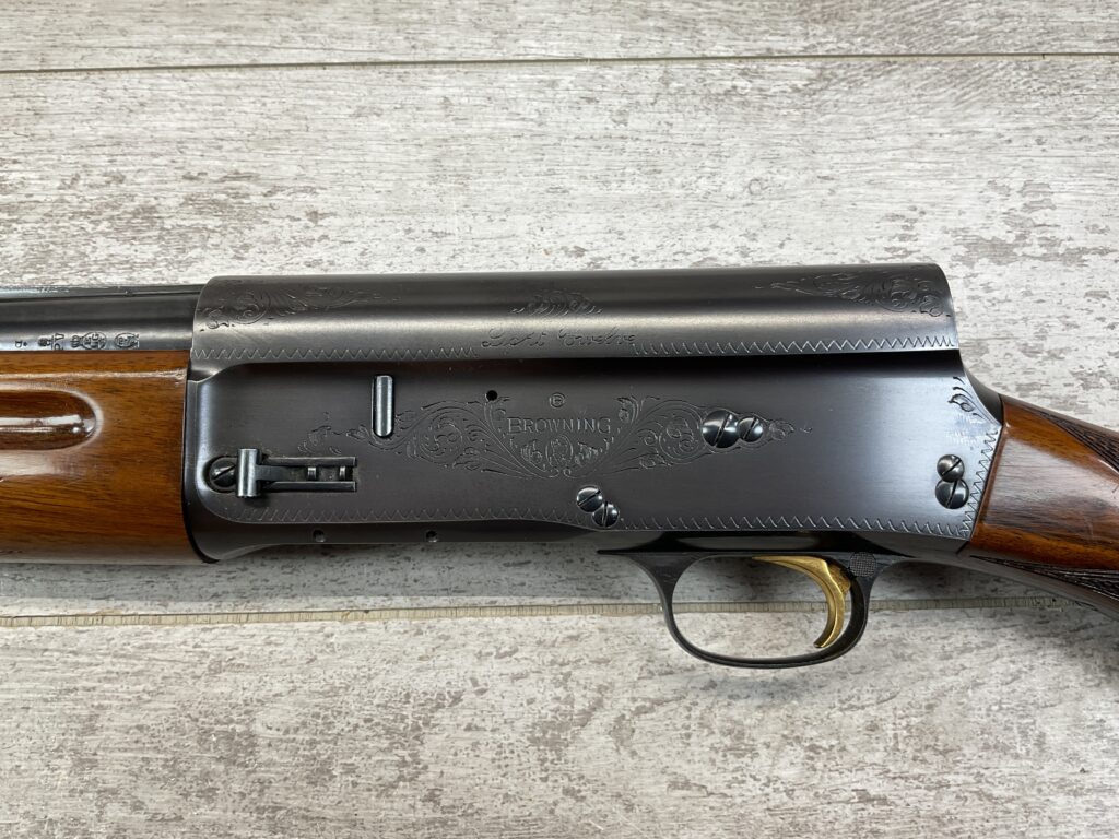 BROWNING LIGHT TWELVE A5 12GA SEMI AUTO SHOTGUN #5-08917