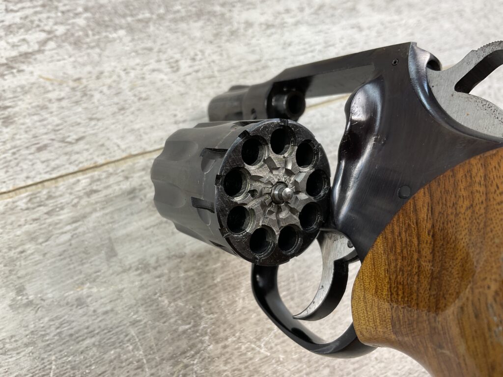 HIGH STANDARD SENTINEL MARK IV .22 MAGNUM REVOLVER #5-08907