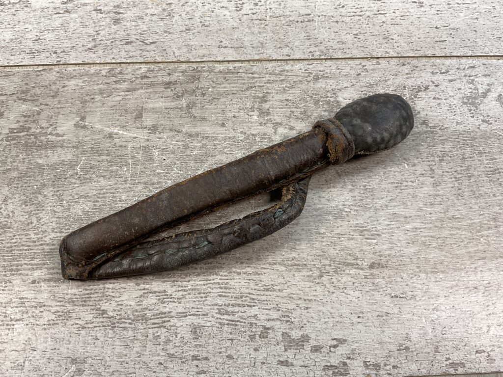 VINTAGE LEATHER POLICE SAP #5-08927