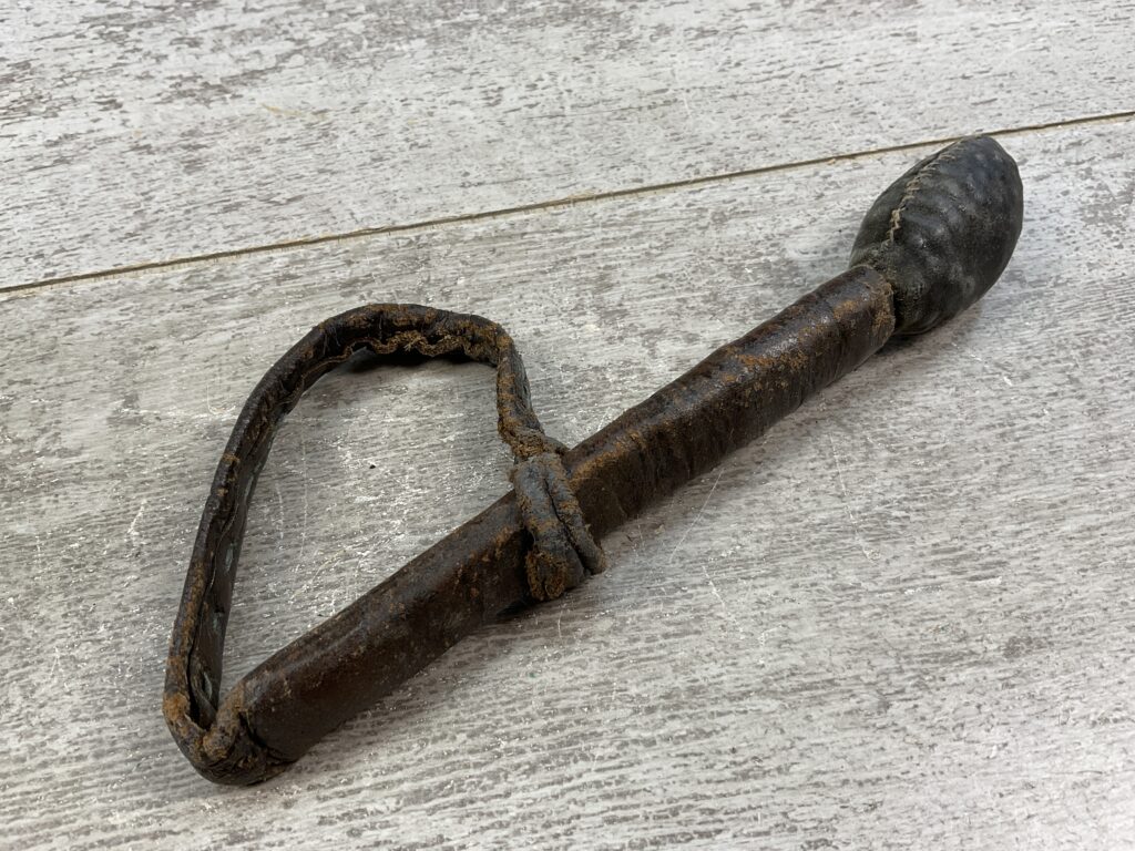 VINTAGE LEATHER POLICE SAP #5-08927