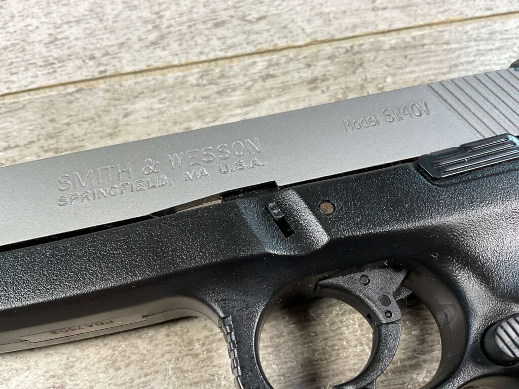 SMITH & WESSON S&W SW40V .40CAL SEMI AUTO PISTOL, IN CASE #5-10501