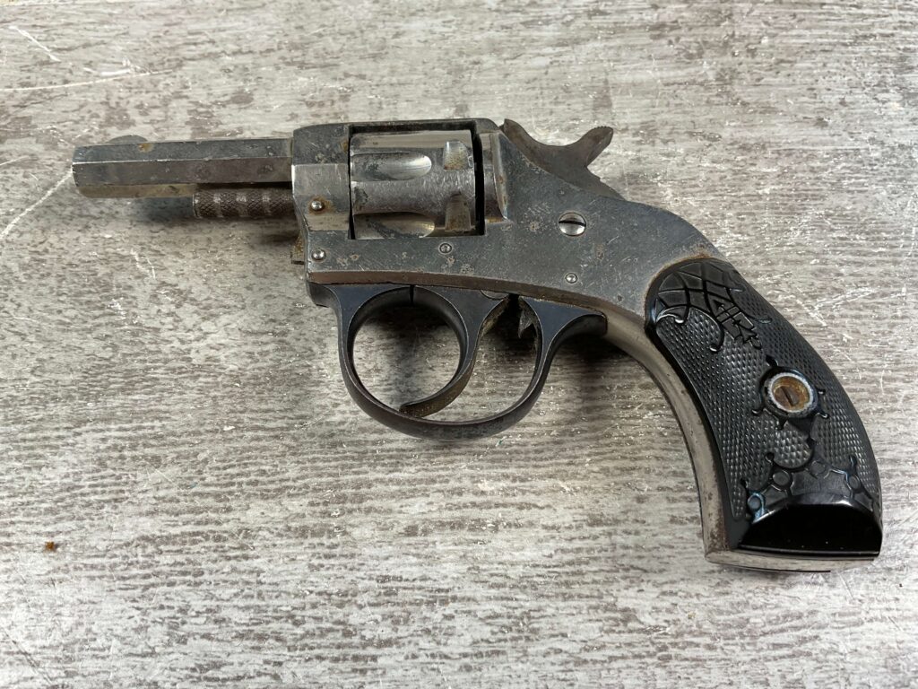 H&R ARMS YOUNG AMERICAN DOUBLE ACTION 22 SHORT REVOLVER, C&R FFL #5-10506