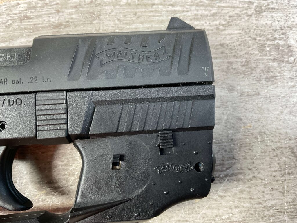 WALTHER P22Q .22LR 10-RD SA/DA SEMI AUTO PISTOL, W/ LASER #5-10997