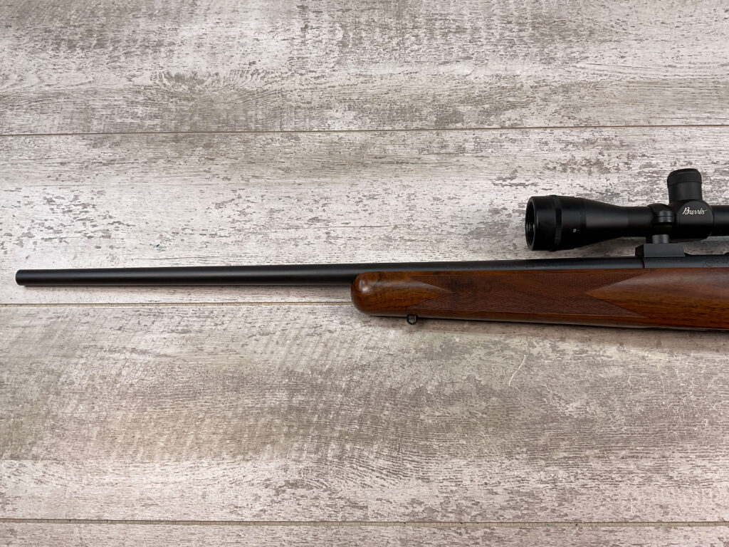 KIMBER HUNTER .22LR BOLT ACTION RIFLE, W/SCOPE, MINTY #5-09502