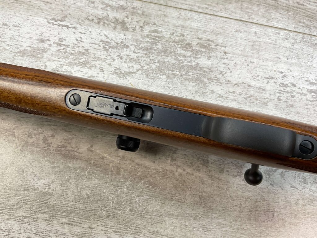 KIMBER HUNTER .22LR BOLT ACTION RIFLE, W/SCOPE, MINTY #5-09502