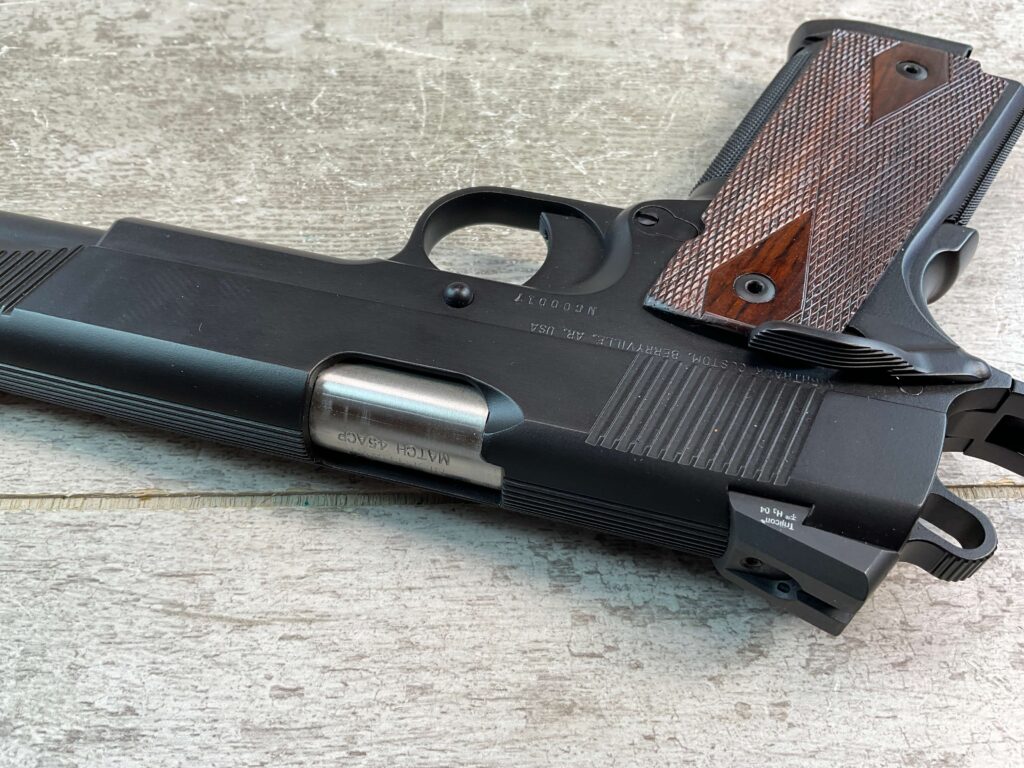 NIGHTHAWK CUSTOM GOVT MOD .45 ACP SEMI AUTO PISTOL, JAMES EARL JONES COLLECTION, LIKE NEW #5-10783