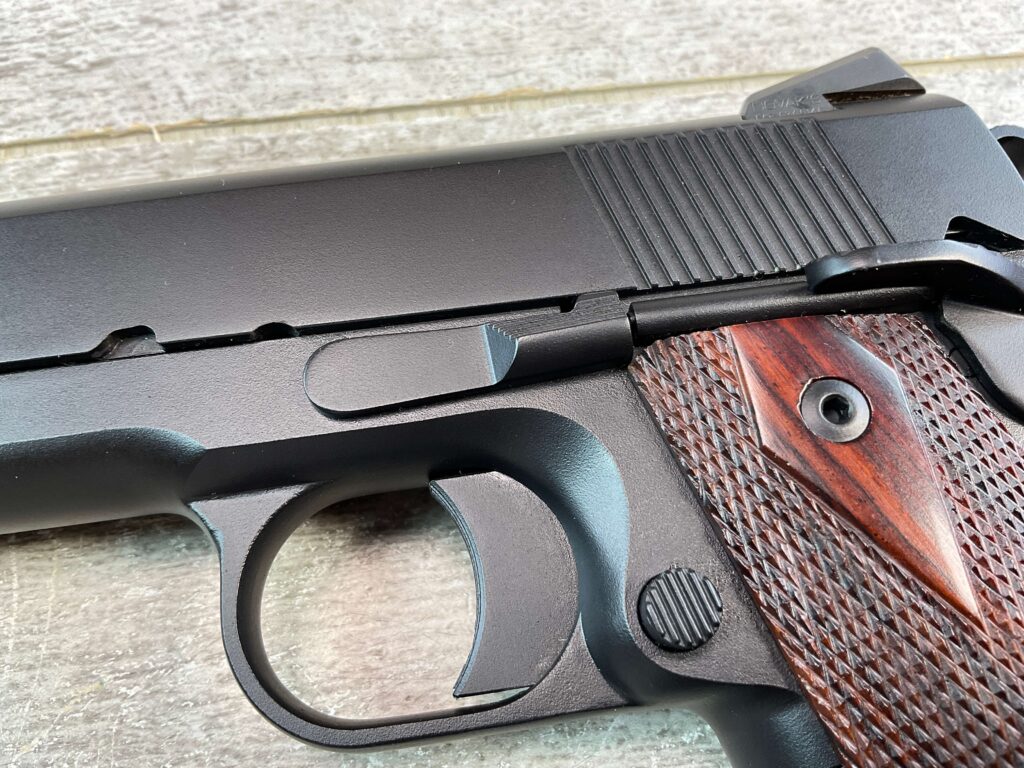 NIGHTHAWK CUSTOM GOVT MOD .45 ACP SEMI AUTO PISTOL, JAMES EARL JONES COLLECTION, LIKE NEW #5-10783