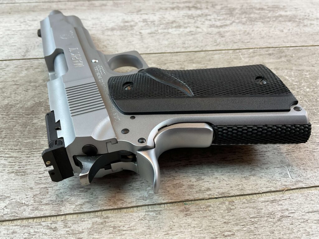 L.A.R. MANUFACTURING GRIZZLY .50 ACTION EXPRESS MARK V SEMI AUTO PISTOL, JAMES EARL JONES COLLECTION, RARE #5-10851