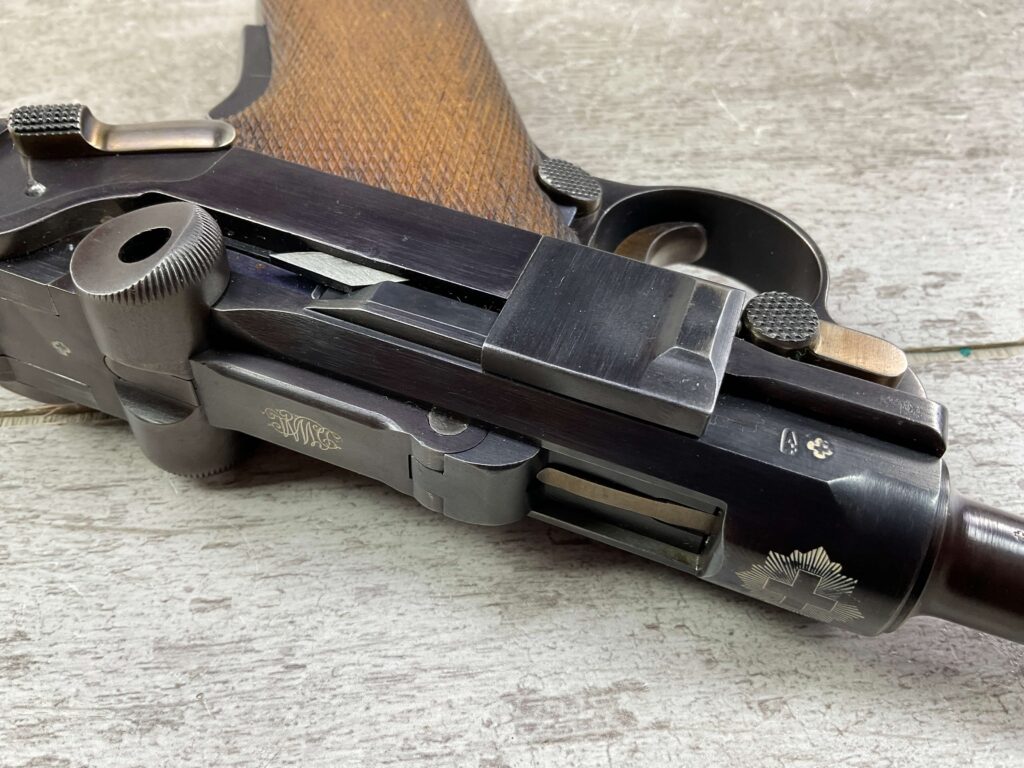 DWM 1900 SWISS 7.65MM LUGER P08 SEMI AUTO PISTOL, JAMES EARL JONES COLLECTION, MINTY & MATCHING #5-10867
