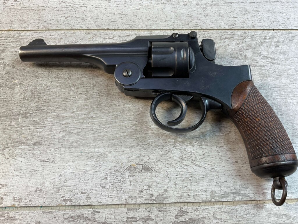 JAPANESE TYPE 26 9X22mmR REVOLVER, JAMES EARL JONES "FAVORITES" COLLECTION, MINTY #5-10883