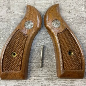 SMITH & WESSON 22 S&W "J" FRAME, ROUND BUTT MAGNA GRIPS & SCREW INCLUDED #5-11608