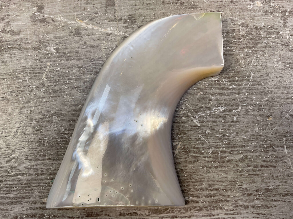 EAGLE GRIPS COLT S A ARMY, REAL PEARL RIGHT-SIDE GRIP #5-11613